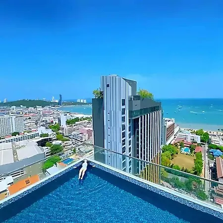 Pattaya Central & Infinity Pool Apartment